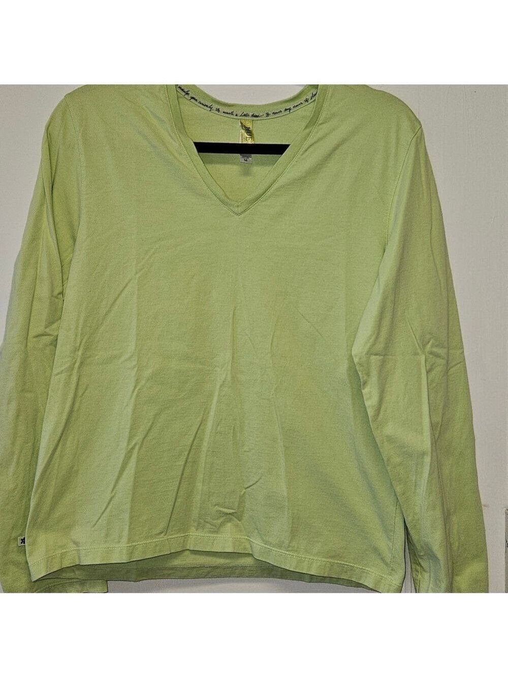 HUE Light Green LS Top Size M